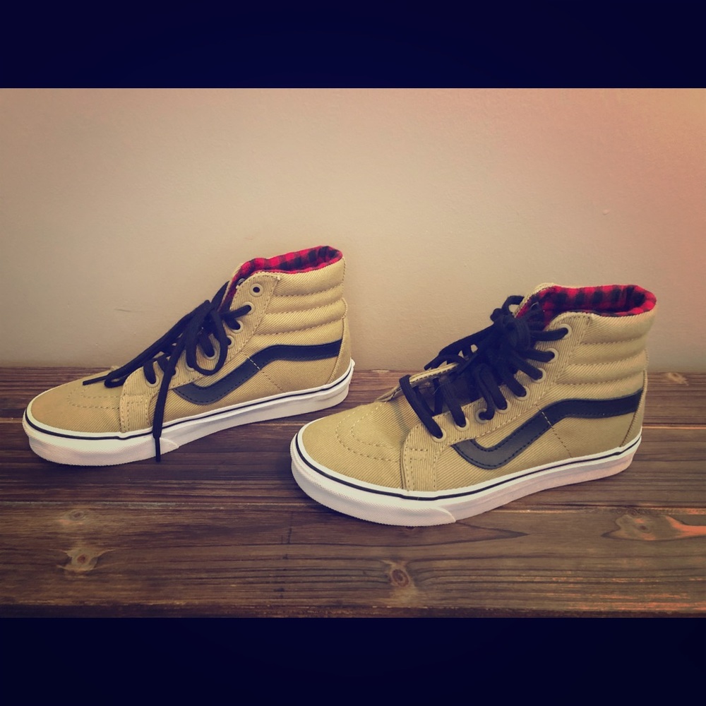 New WOT Vans SK8 hi tops; Tan;  7 womens/ 5.5 men